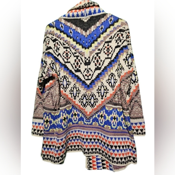 Lulumari Multicolor Geometric Cardigan Size M/L PTP 24 EUC - Picture 4 of 4